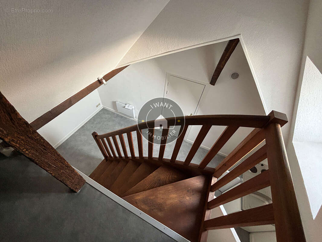 Appartement à GENNES
