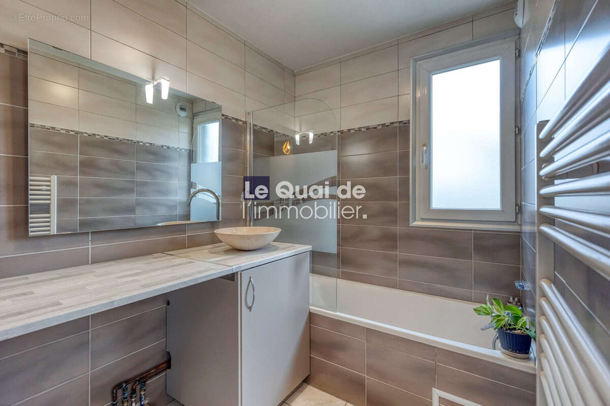 Appartement à ECHIROLLES