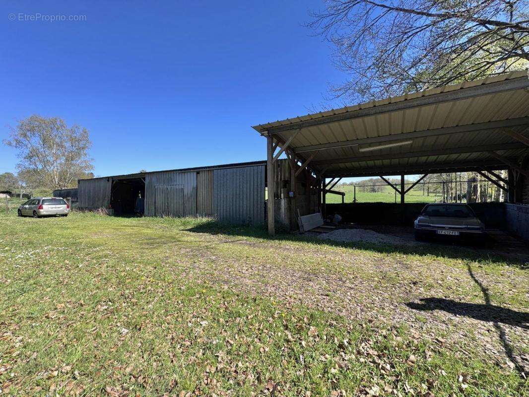 Maison à SAINT-JUST-LE-MARTEL