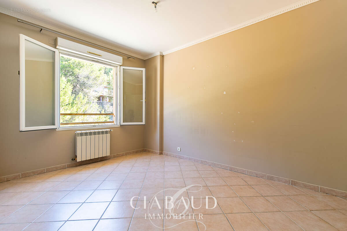 Appartement traversant T3 78,46 m2 garage et parking avec vue panoramique - photo 11