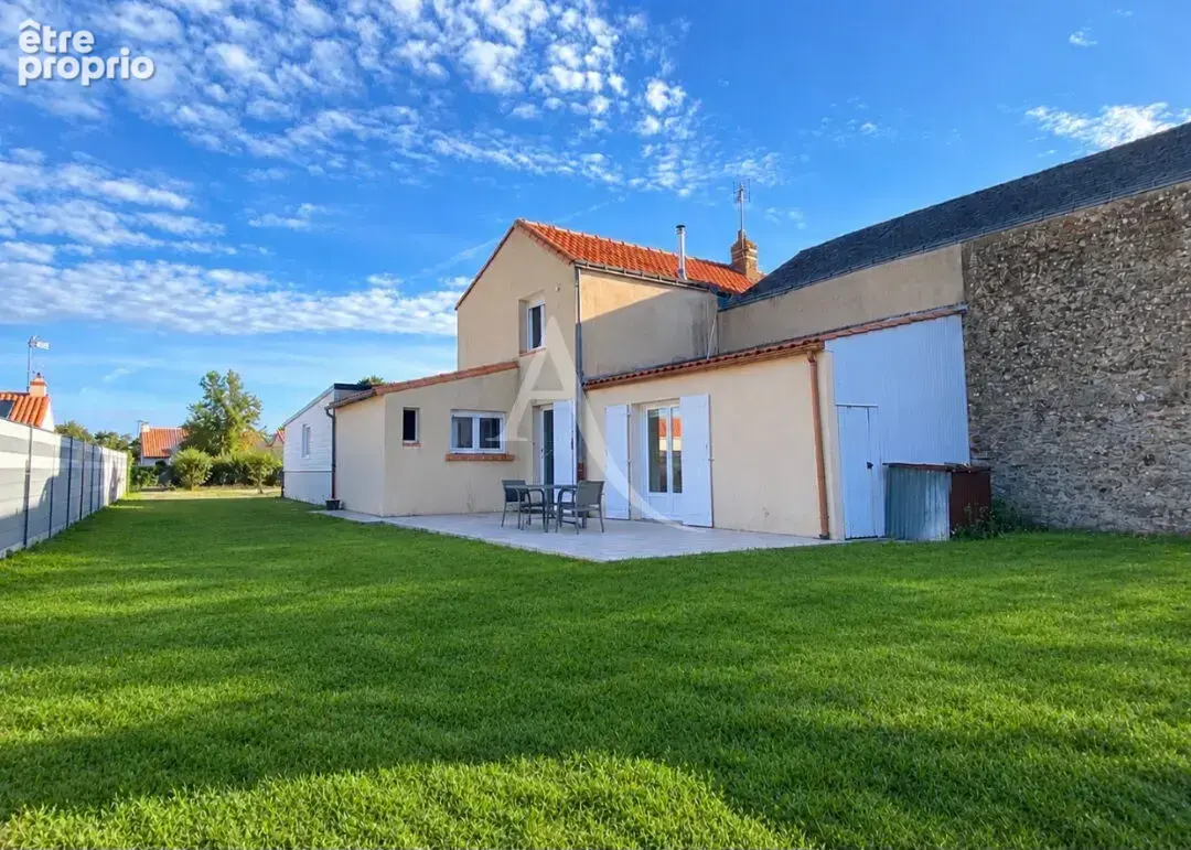St Colomban - Maison familiale 88 m2 - 2 chambres - proche bourg-  jardin clos 500 m2 - photo 1