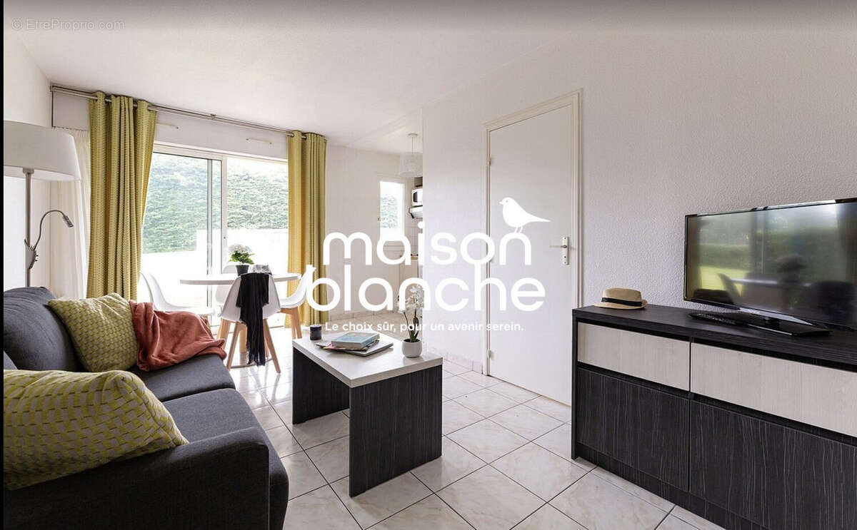 Appartement à VARAVILLE