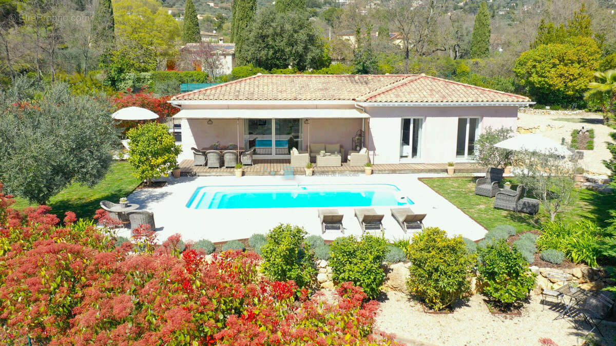 Maison à PEYMEINADE