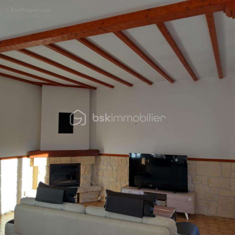 Maison à LA COURONNE