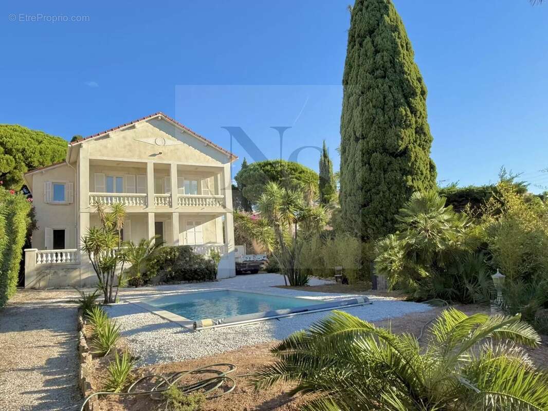 Maison à SANARY-SUR-MER