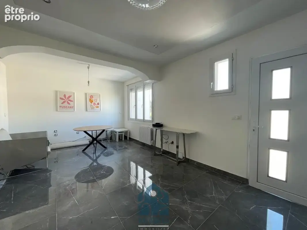 Ensemble immobilier comprenant une maison avec 2 chambres, jardin et un studio en annexe, un appartement indép - photo 11