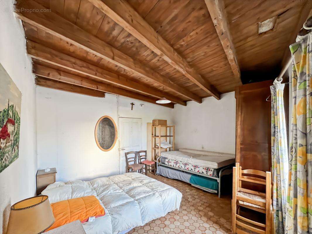 Maison à LIVRON-SUR-DROME