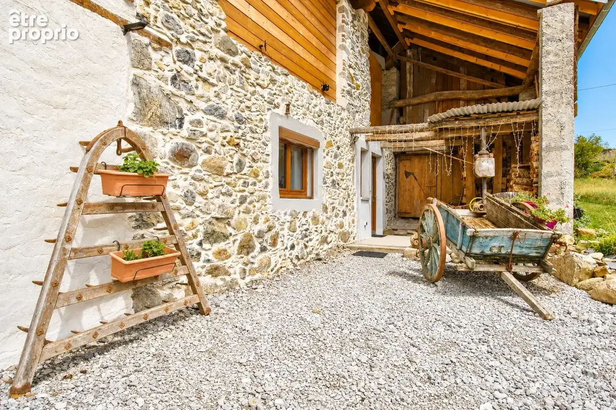 Maison 165 m² à Gilly-Sur-Isere  - photo 1