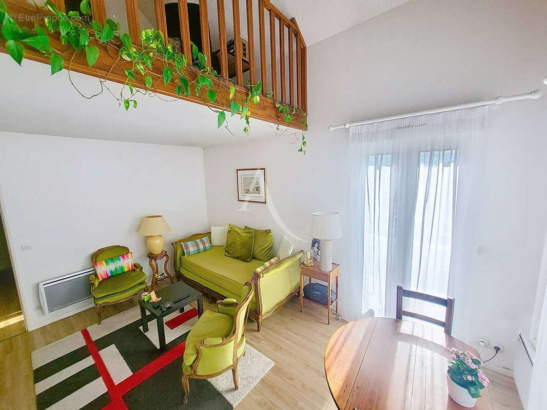 Appartement à OZOIR-LA-FERRIERE