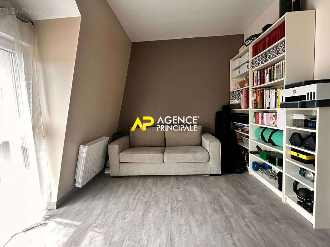 Appartement à SARTROUVILLE