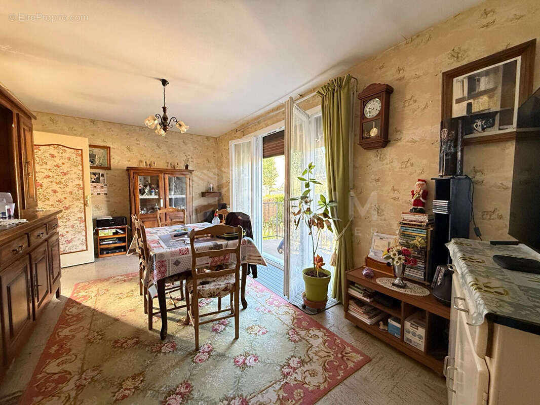 Maison Beaulieu Sur Loire 5 pièce(s) 97  m² 4 chambres terrain 1650 m² - photo 5