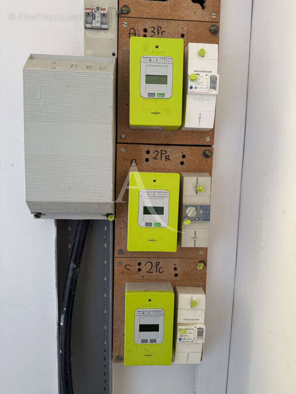 Maison à CHAMPAGNE-LES-MARAIS