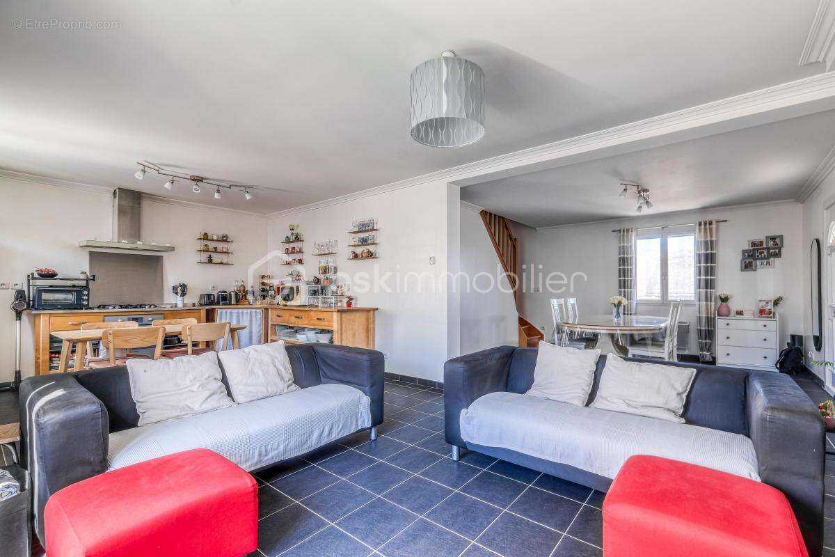 Maison à LAGNY-SUR-MARNE