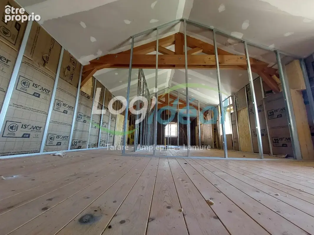 Ancien corps de ferme sur la commune de Ranchal - photo 8