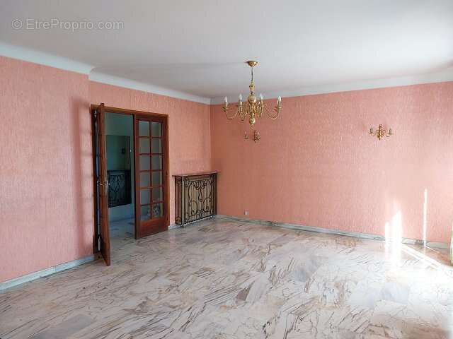 Maison à BOUSSY-SAINT-ANTOINE