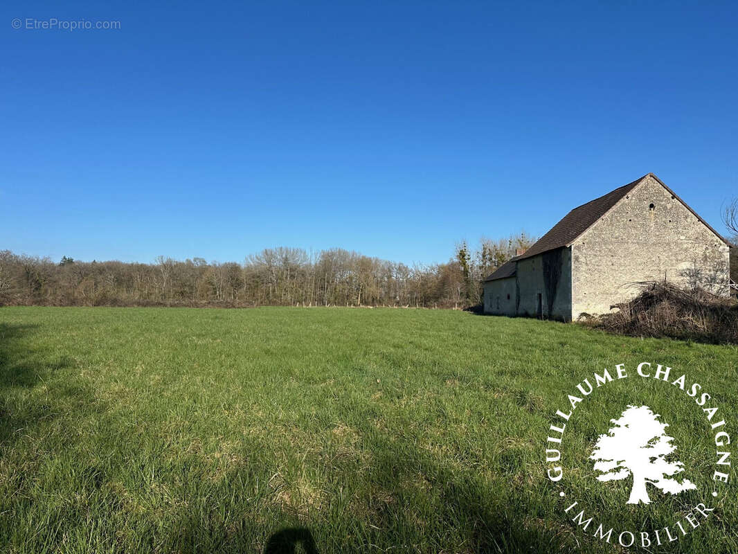 Maison à SAINT-ELOY-DE-GY