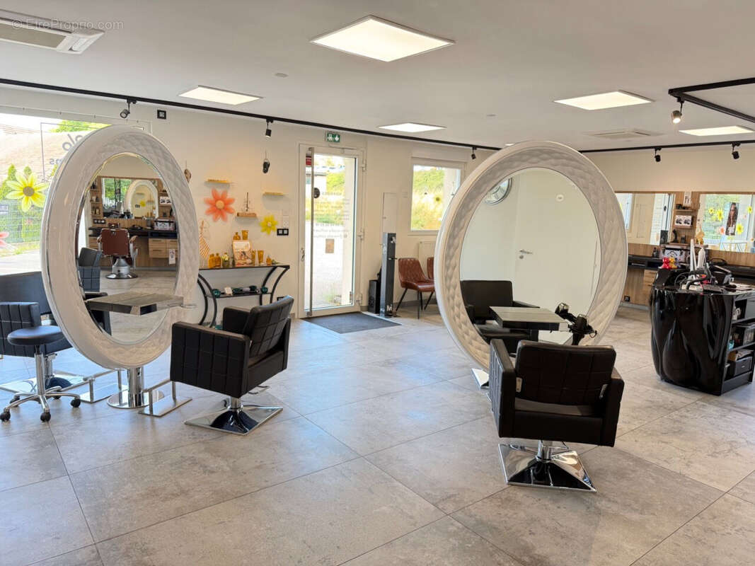 Fonds de commerce Salon de Coiffure Altkirch axe passant - photo 4
