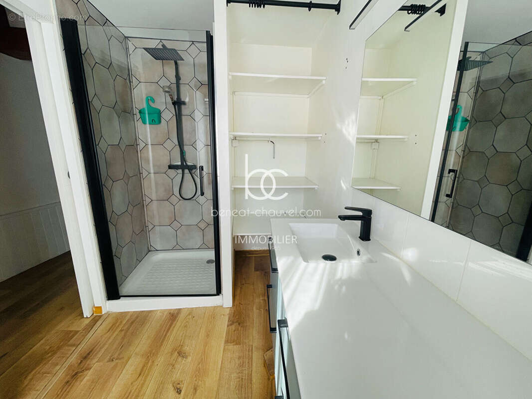 Maison à LE TOUR-DU-PARC