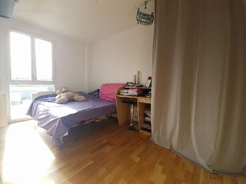 Maison à MOGNEVILLE