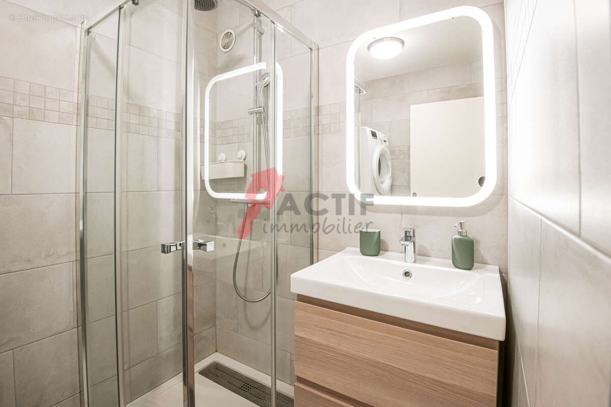 Appartement à COURCOURONNES