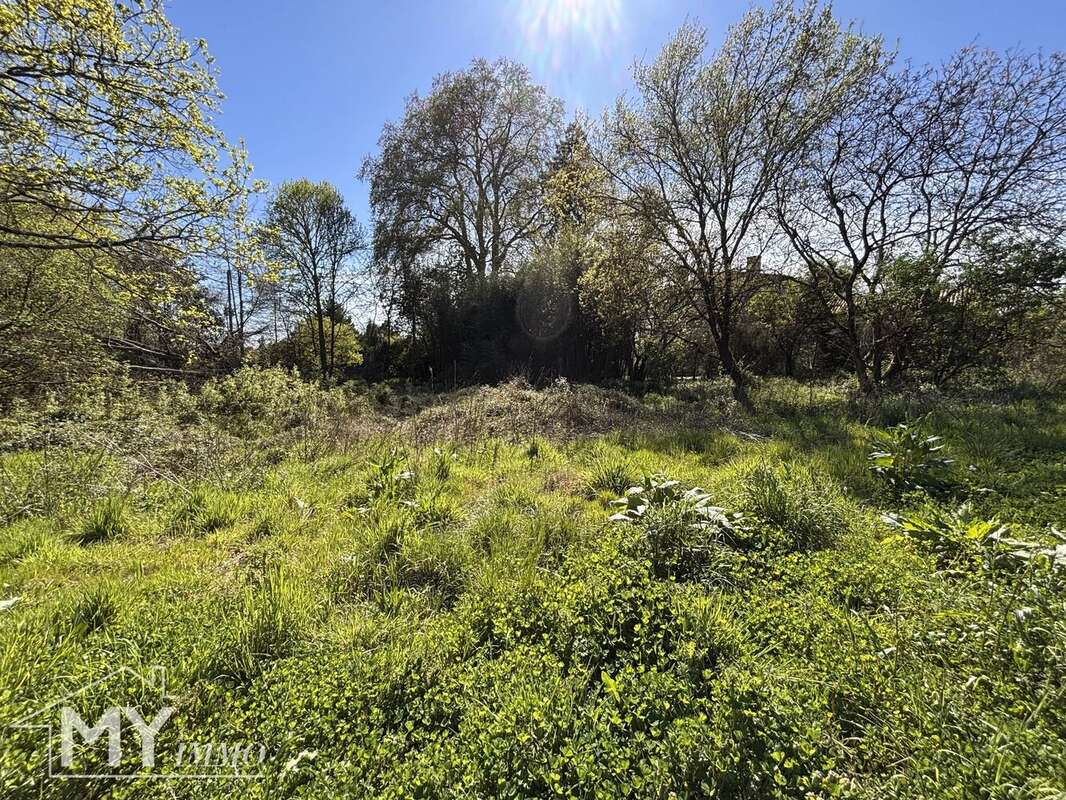Terrain à MONTCARET