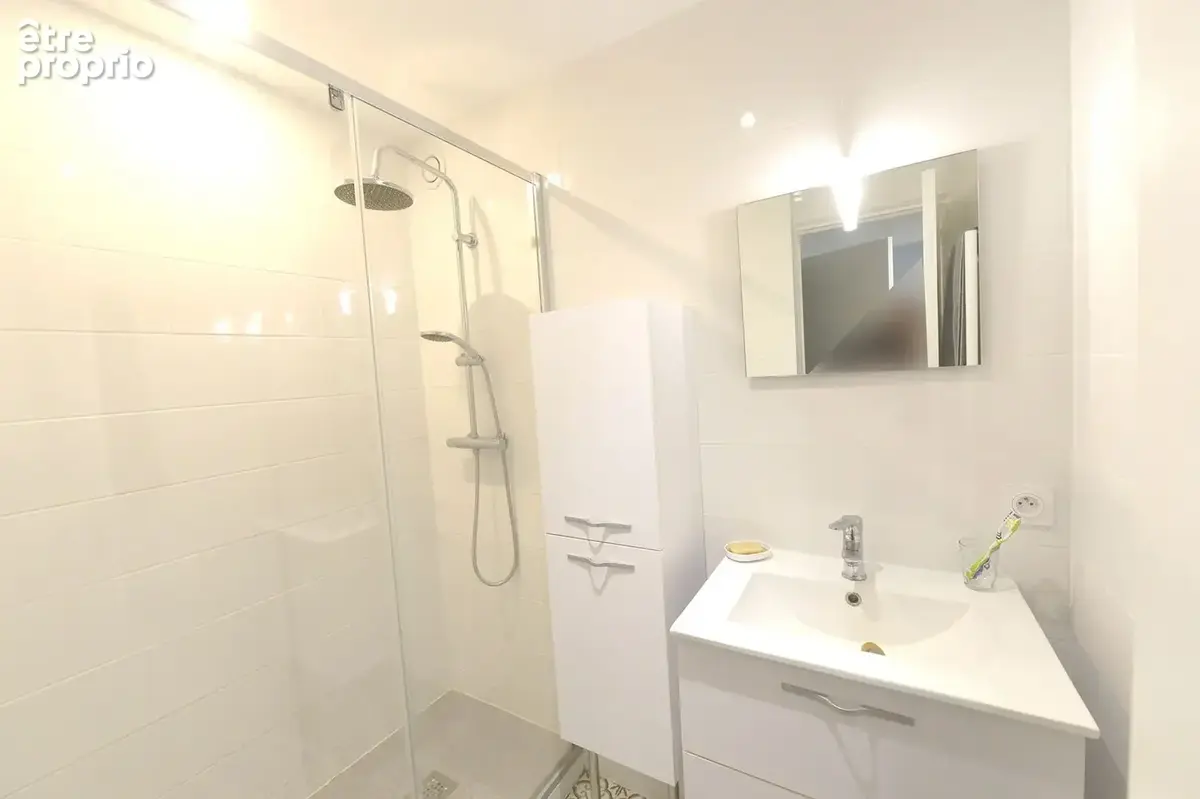 Appartement 45 m² à Saint-Georges-De-Didonne  - photo 5