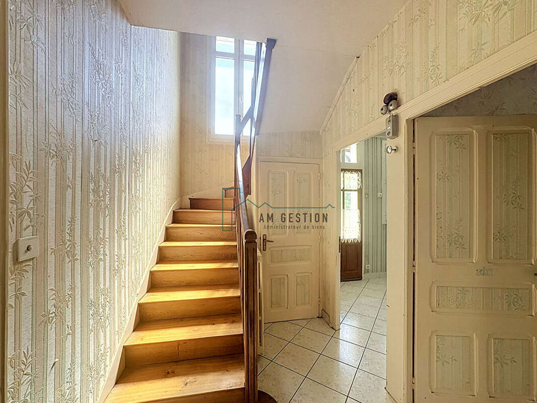 Maison à AIXE-SUR-VIENNE