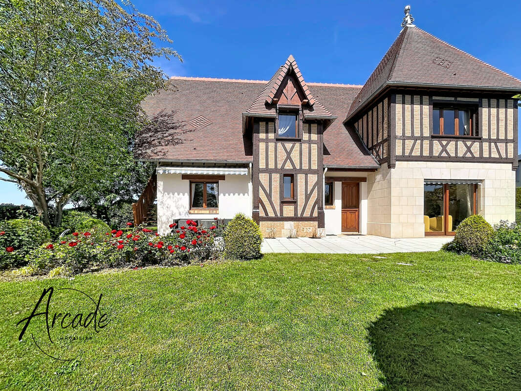 Maison à FONTAINE-LA-MALLET
