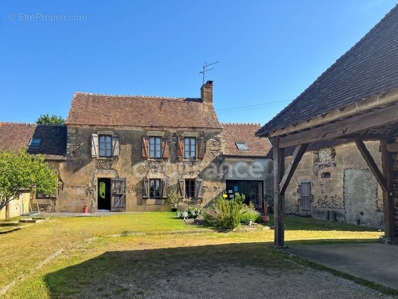 Maison à SAINT-JEAN-D'ASSE