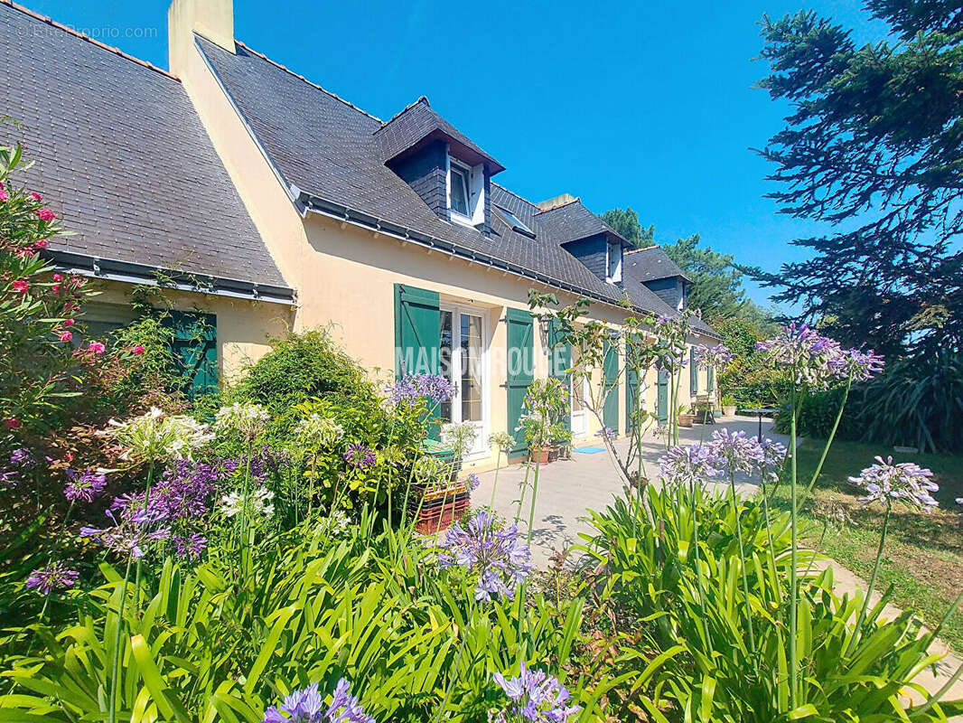 Maison à LARMOR-BADEN