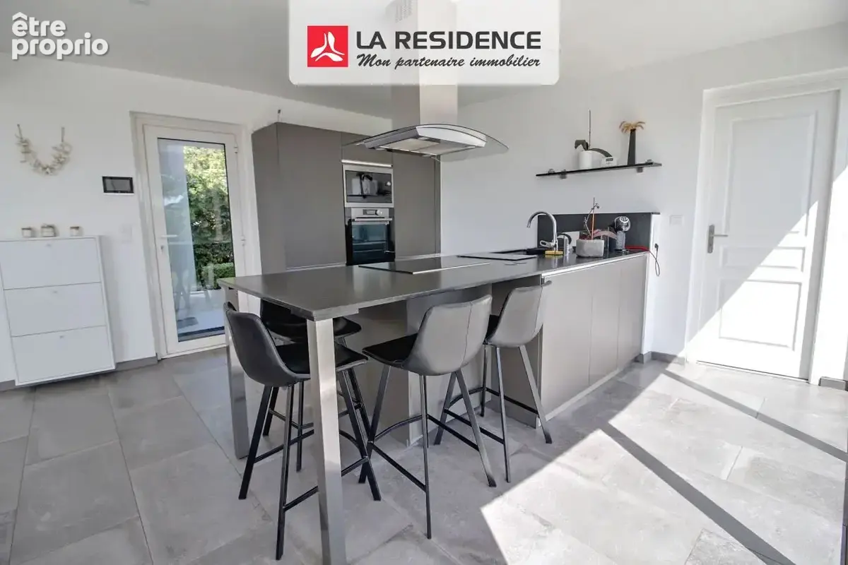 Maison 175 m² à Vaux-Sur-Seine  - photo 4