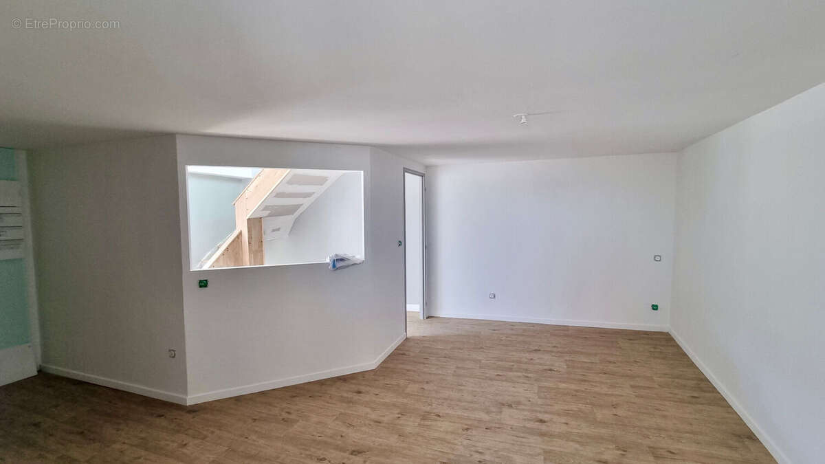 Maison à PONT-DU-CHATEAU