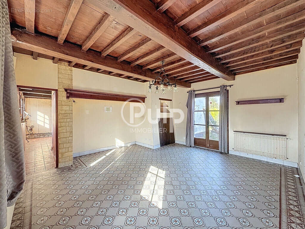 Maison à ESTREES-LES-CRECY