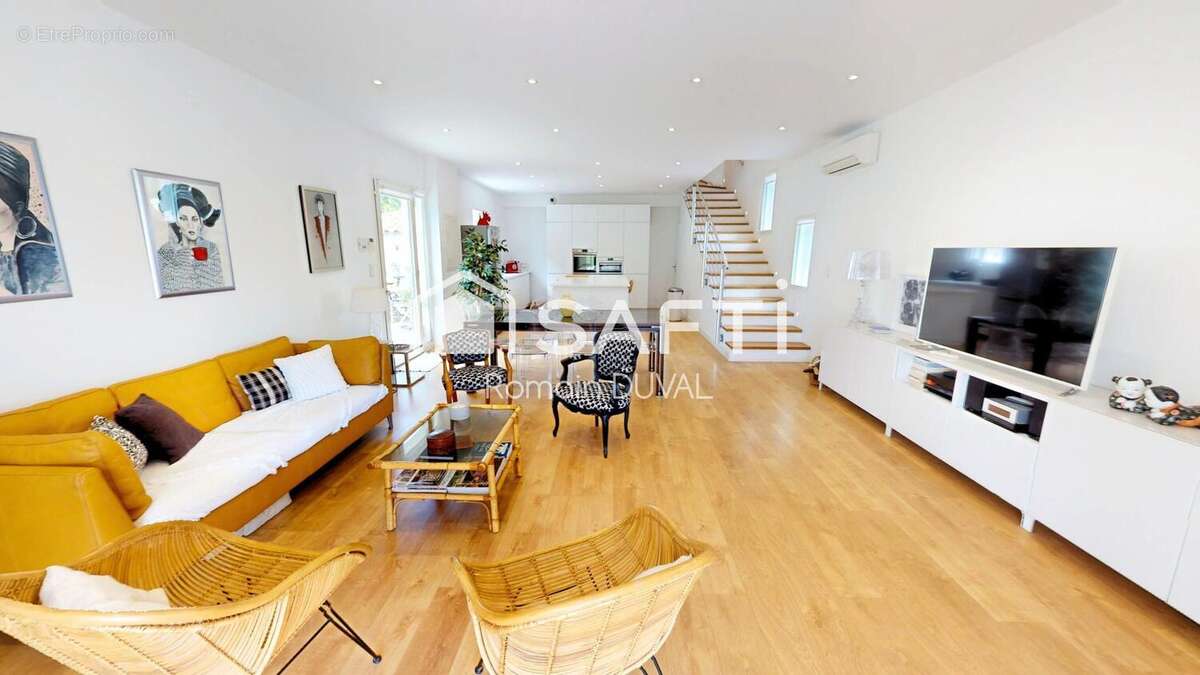 Photo 2 - Maison à SIX-FOURS-LES-PLAGES