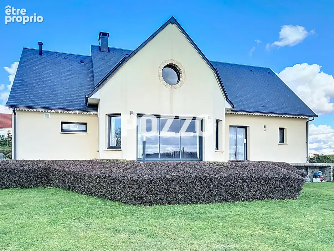 Maison à TESSY-SUR-VIRE