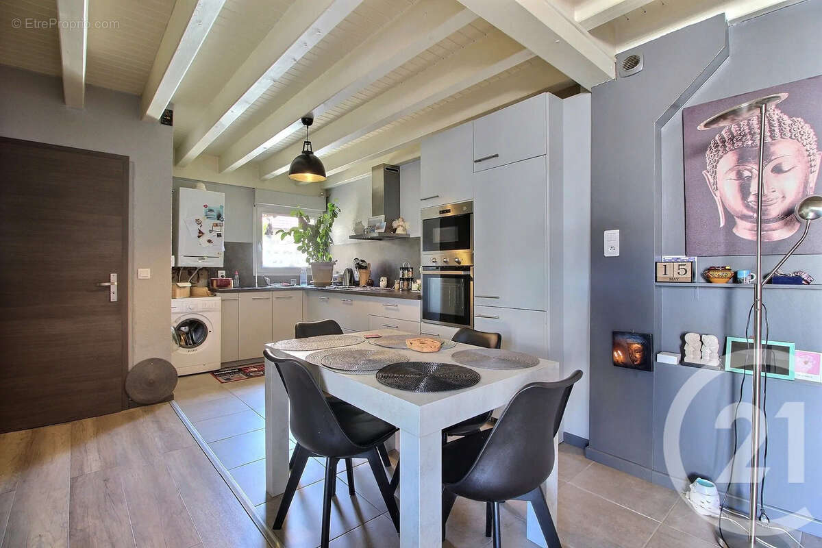Appartement 58 m² à Thonon-Les-Bains  - photo 2