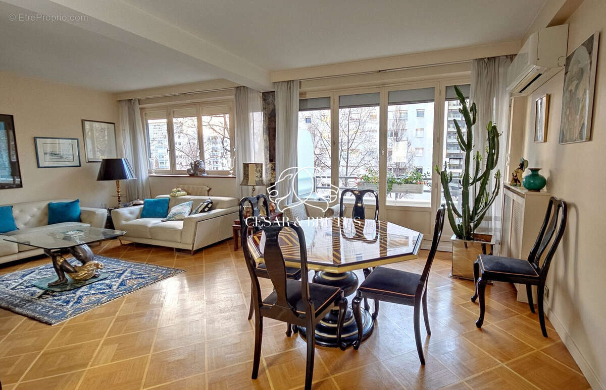 Appartement à LYON-6E