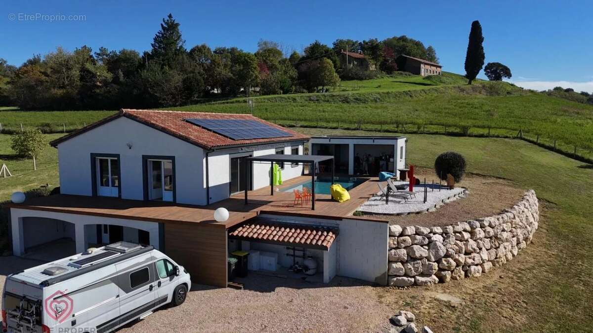 Maison à LEZAT-SUR-LEZE