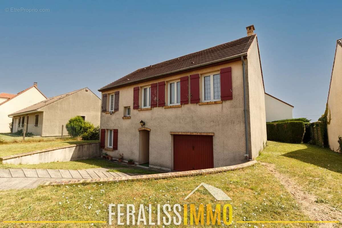 Maison à COURDIMANCHE