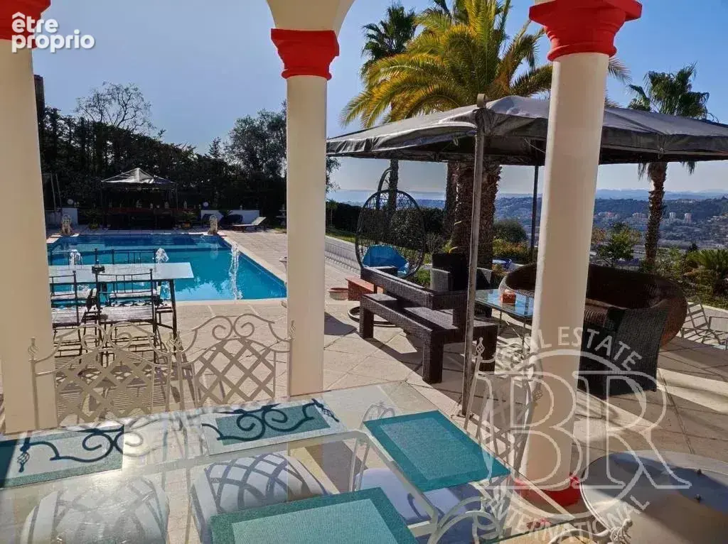 A Vendre NICE  Saint - Antoine Villa de 660  m² sur le terrain 4000  m² piscine extérieur , piscine intérieur, tennis - photo 3