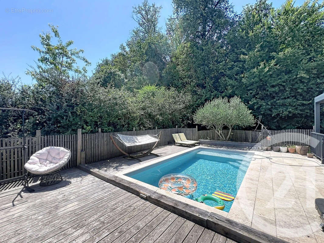 Maison 106 m² à Pavie  - photo 2