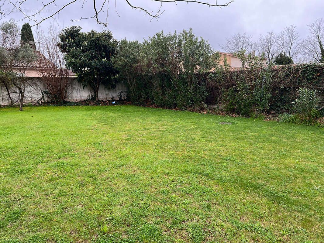 Terrain Constructible Istres - photo 15