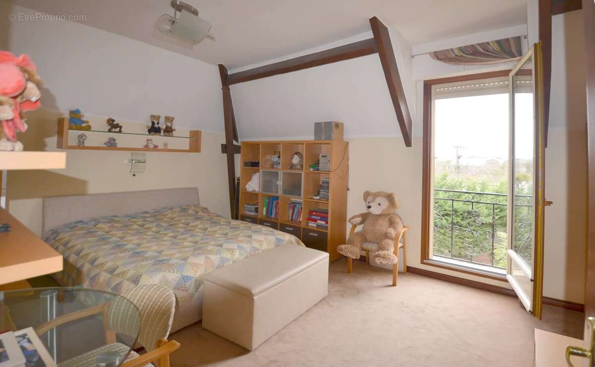 Maison à LOUVECIENNES