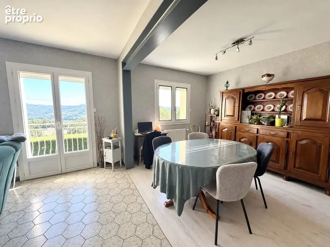 Maison Familiale avec nombreuses dépendances - photo 7