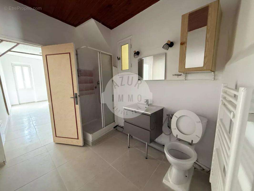 Appartement à ROQUEVAIRE