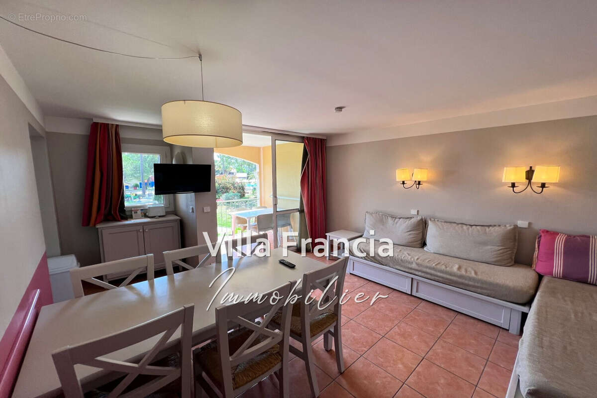 Appartement à MANDELIEU-LA-NAPOULE