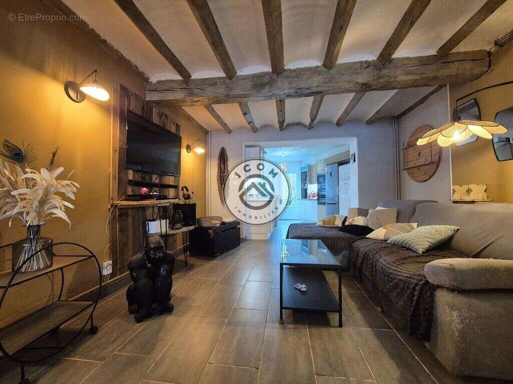 Maison à FERRIERE-LA-GRANDE