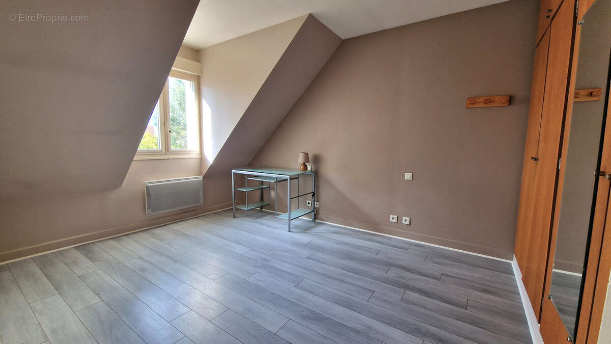 Maison à MONTIGNY-LES-CORMEILLES