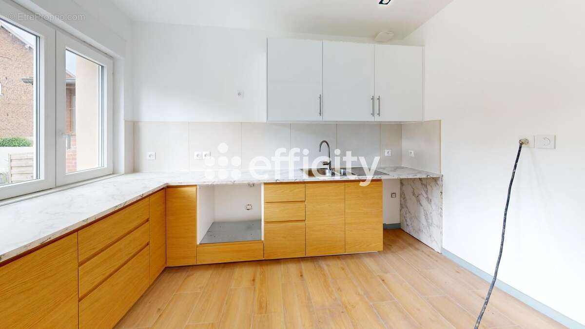 Maison 156 m² à Aulnoye-Aymeries  - photo 10