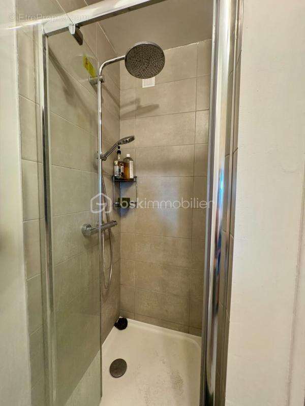 Spacieux 4 pièces de 75 m² avec 3 chambres/balcon/ cave et vue dégagée - photo 14